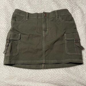 Wild fable green cargo miniskirt size 4 small